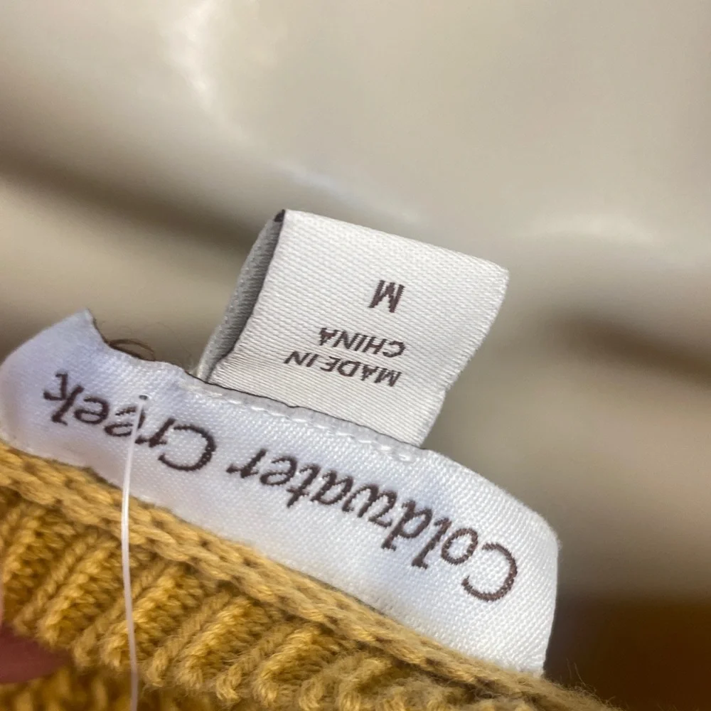 *Coldwater Creek - 100% cotton- Mustard color- scoop Neck Sweater - M